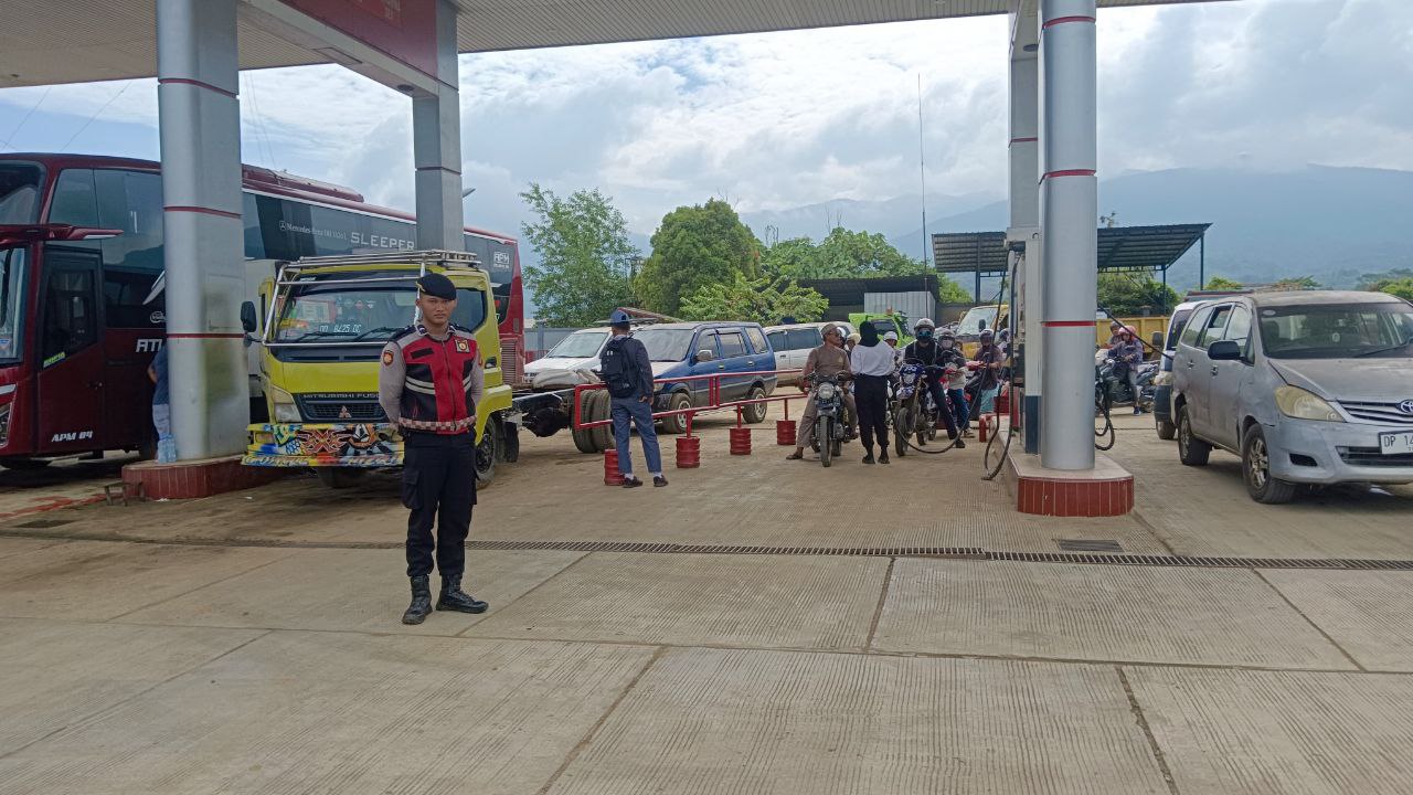 PATROLI KOTA PRESISI SAT SAMAPTA POLRES LUTIM ANTISIPASI GANGGUAN KAMTIBMAS DI KOTA MALILI