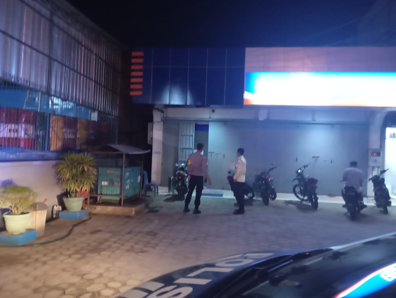 POLSEK TOWUTI LAKSANAKAN PATROLI MALAM, SITUASI KAMTIBMAS AMAN DAN TERKENDALI